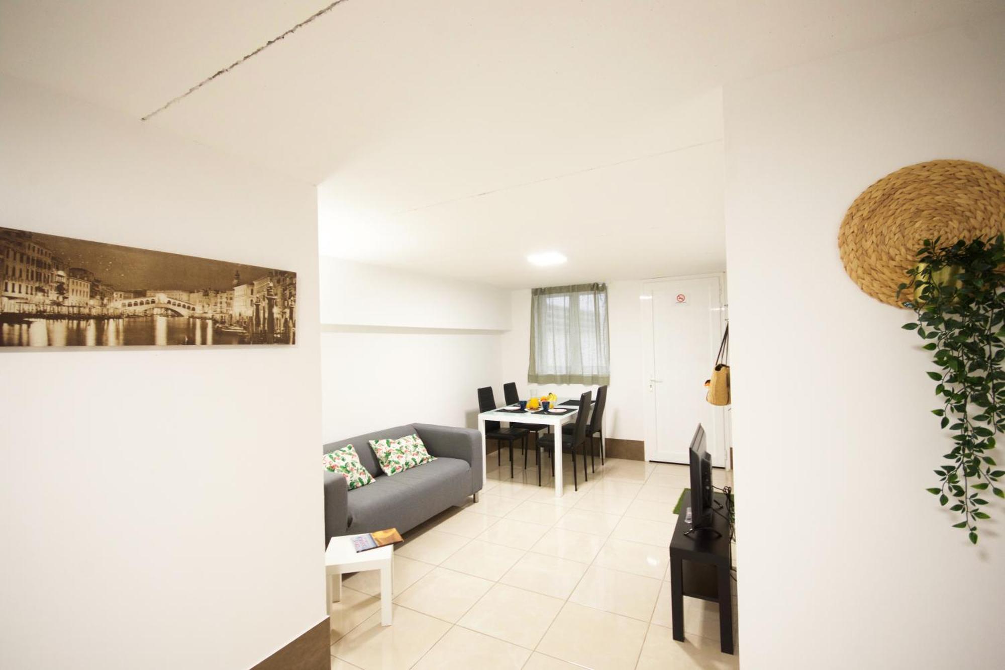 Apartamentos A 10 Minutos Del Aeropuerto Carrizal Zewnętrze zdjęcie